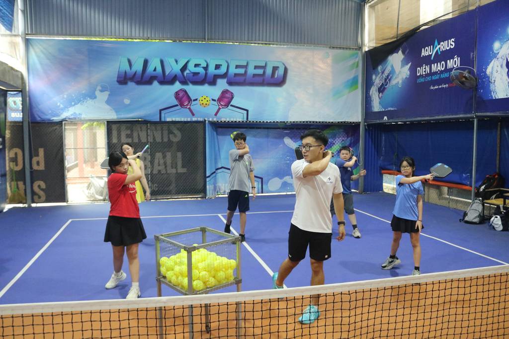 Buổi học Pickleball dành cho trẻ em tại Dink Lab