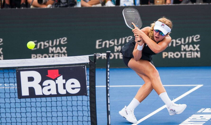 Anna Leigh Waters thi đấu Pickleball